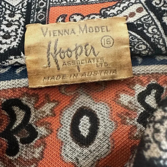 VTG 1970’s Women’s Paisley Geometric Orange Blue Button Down. Pointed Collar. - Picture 6 of 10